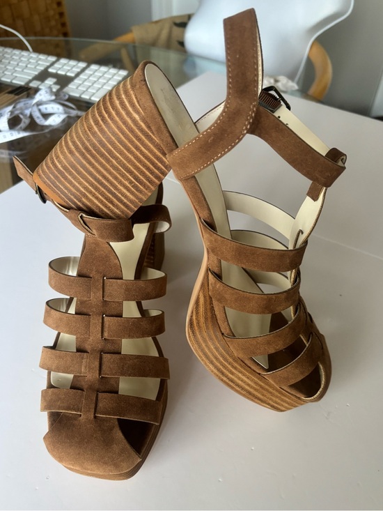 Oasis Society Shoes - Y2K Chunky Women’s Brown Suede Strappy Platform Sandals